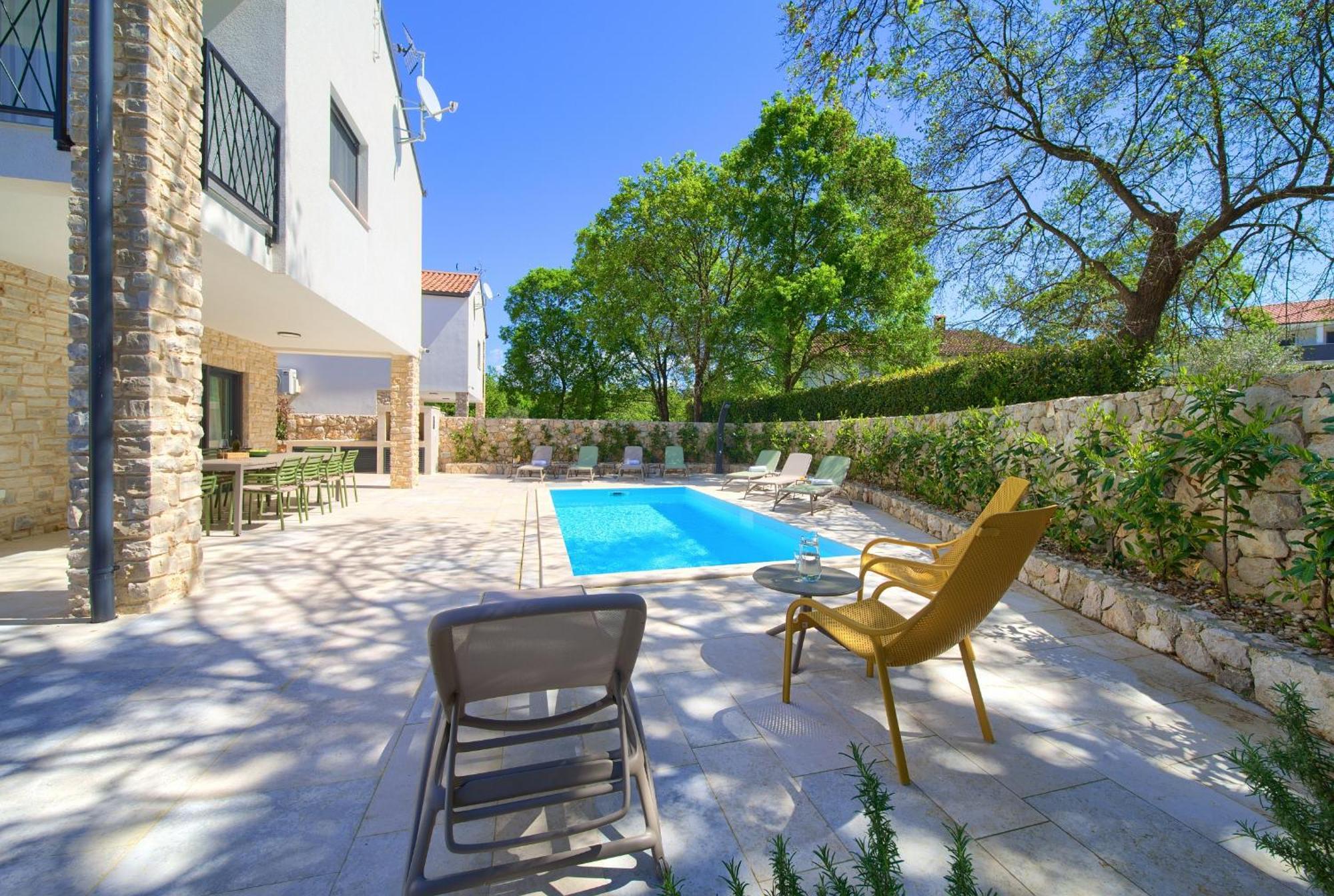 - Bellissima With Private Heated Pool And Table Tennis - Smart Tv Willa